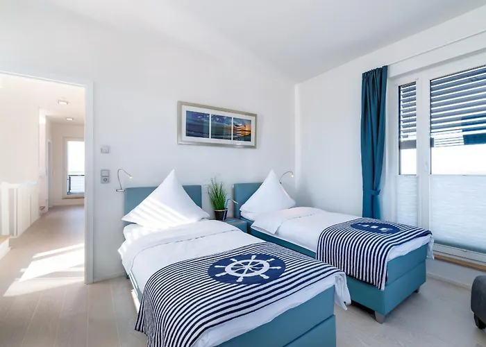 Holiday home Albatrosvilla Leuchtturm *