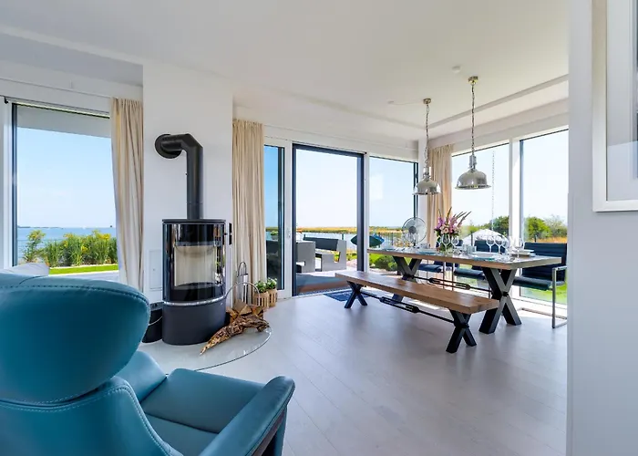 Holiday home Albatrosvilla Leuchtturm